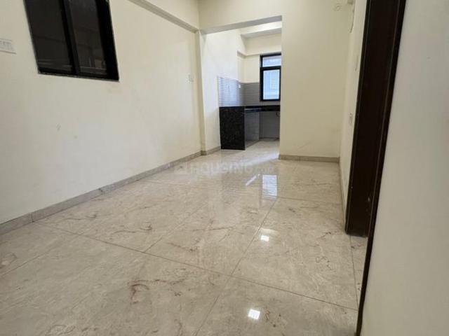 1 BHK Apartment in Kandivali East for resale Mumbai. The reference number is 20450185