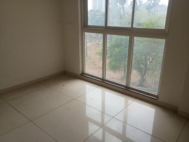 1 BHK Apartment in Kandivali East for resale Mumbai. The reference number is 20454138