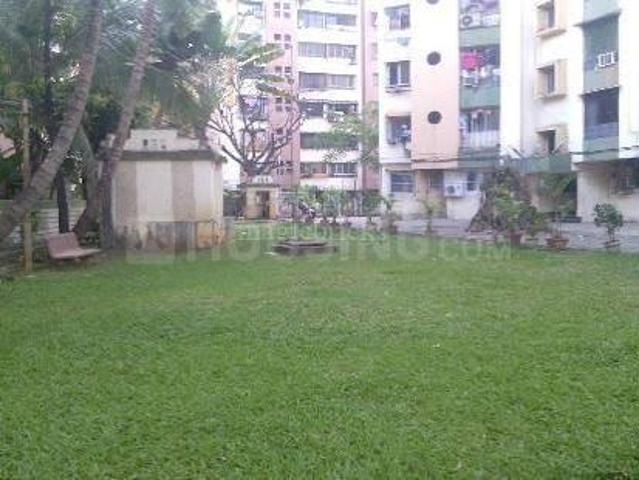 1 BHK Apartment in Kandivali East for resale Mumbai. The reference number is 20733378