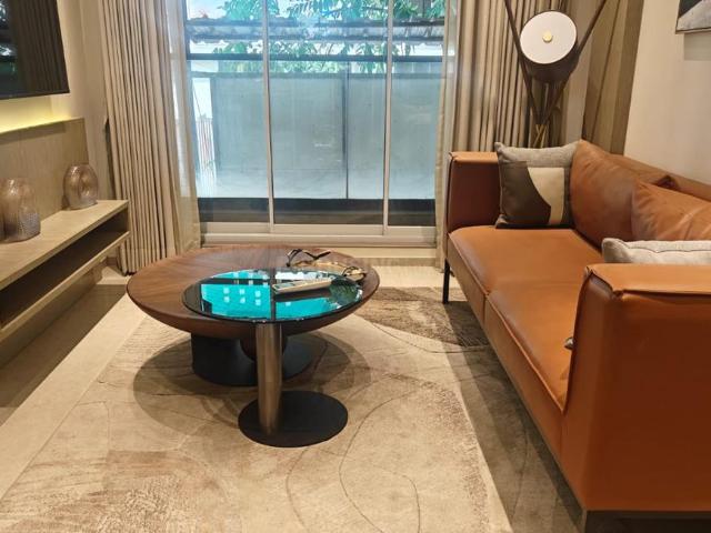1 BHK Apartment in Kandivali East for resale Mumbai. The reference number is 20918177