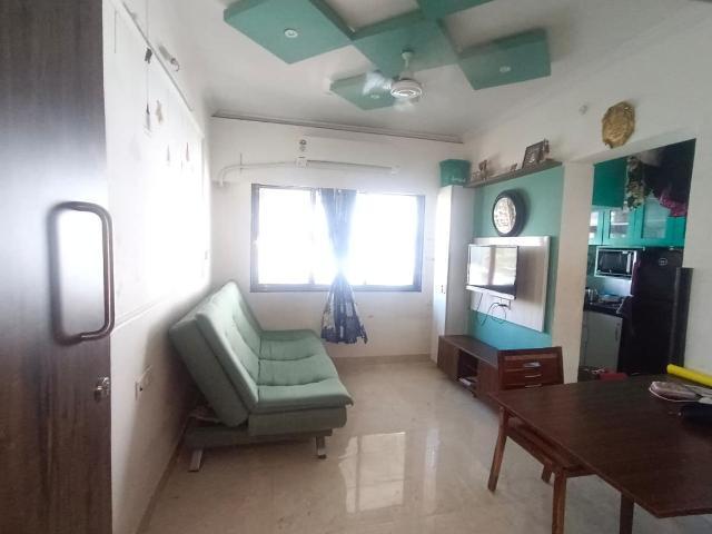 1 BHK Apartment in Kandivali East for resale Mumbai. The reference number is 20132698