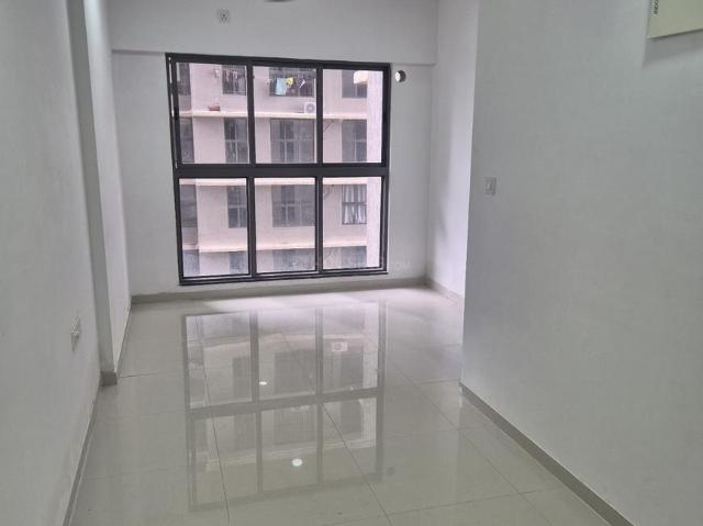 1 BHK Apartment in Kandivali East for resale Mumbai. The reference number is 20171238