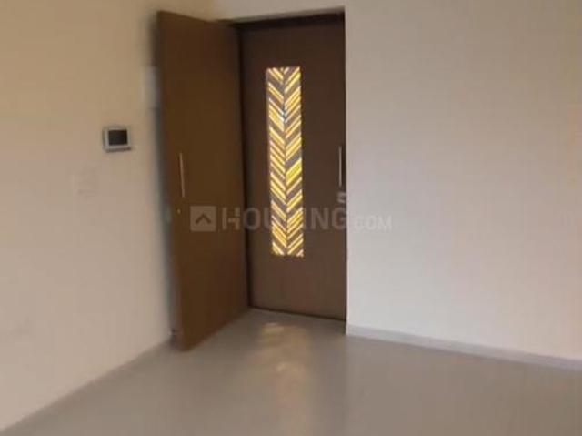 1 BHK Apartment in Kandivali East for resale Mumbai. The reference number is 20232484