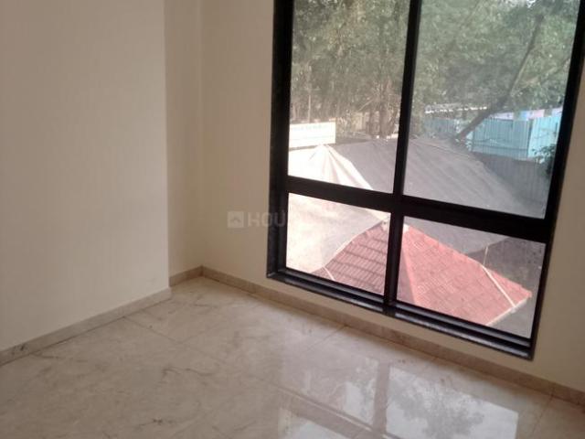 1 BHK Apartment in Kandivali East for resale Mumbai. The reference number is 20323992