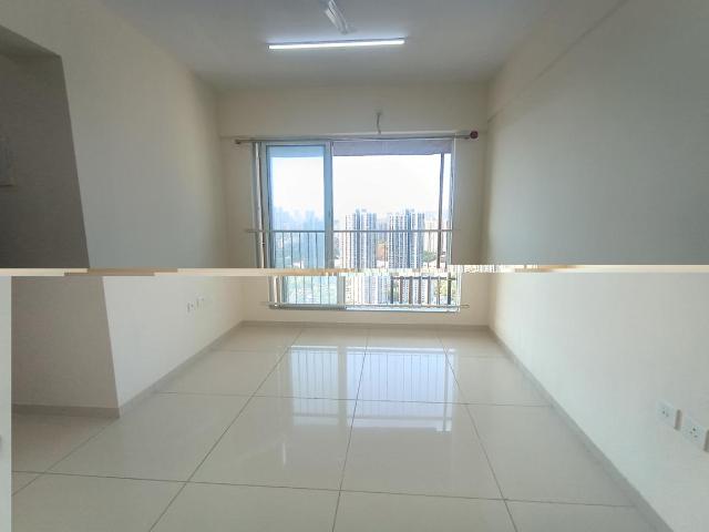 1 BHK Apartment in Kandivali East for resale Mumbai. The reference number is 20344776