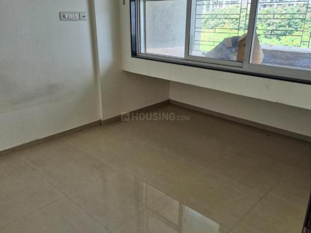 1 BHK Apartment in Kandivali East for resale Mumbai. The reference number is 20385258