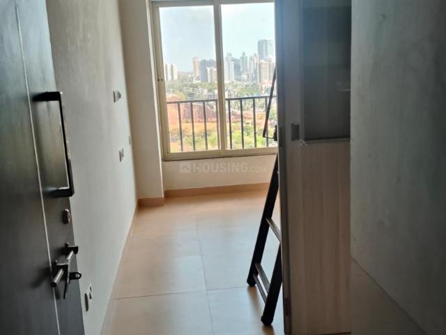 1 BHK Apartment in Kandivali East for resale Mumbai. The reference number is 20393432