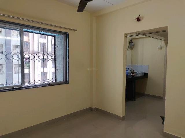 1 BHK Apartment in Kandivali West for rent Mumbai. The reference number is 20019093