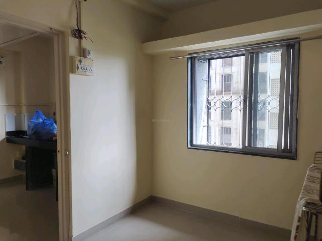 1 BHK Apartment in Kandivali West for rent Mumbai. The reference number is 20272162
