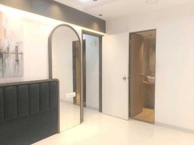 1 BHK Apartment in Kandivali West for resale Mumbai. The reference number is 19520218