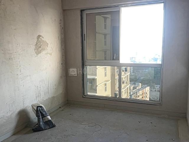 1 BHK Apartment in Kandivali West for resale Mumbai. The reference number is 19773753
