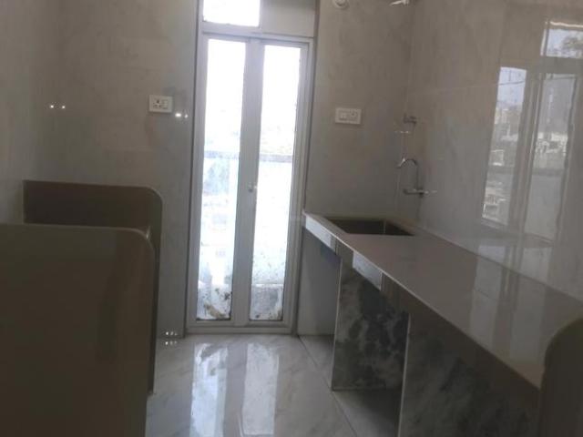 1 BHK Apartment in Kandivali West for resale Mumbai. The reference number is 19873637