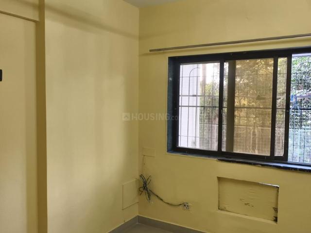 1 BHK Apartment in Kandivali West for resale Mumbai. The reference number is 19928399