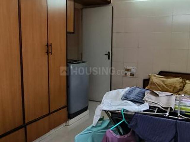 1 BHK Apartment in Kandivali West for resale Mumbai. The reference number is 20038658