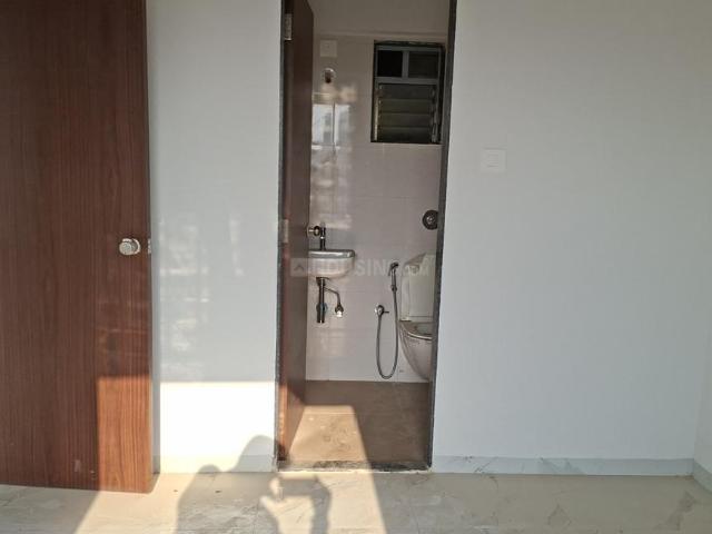 1 BHK Apartment in Kandivali West for resale Mumbai. The reference number is 20092523
