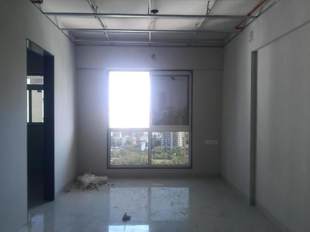 1 BHK Apartment in Kandivali West for resale Mumbai. The reference number is 20379681