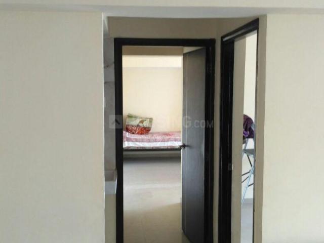 1 BHK Apartment in Kasarvadavali, Thane West for resale Ghodbunder Road. The reference number is 17689825