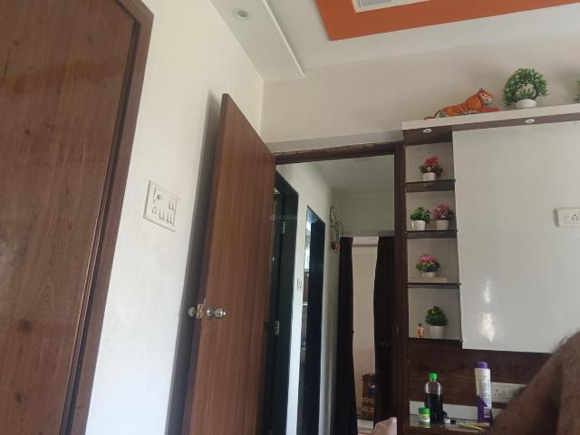 1 BHK Apartment in Kasarvadavali for rent Thane. The reference number is 7778584