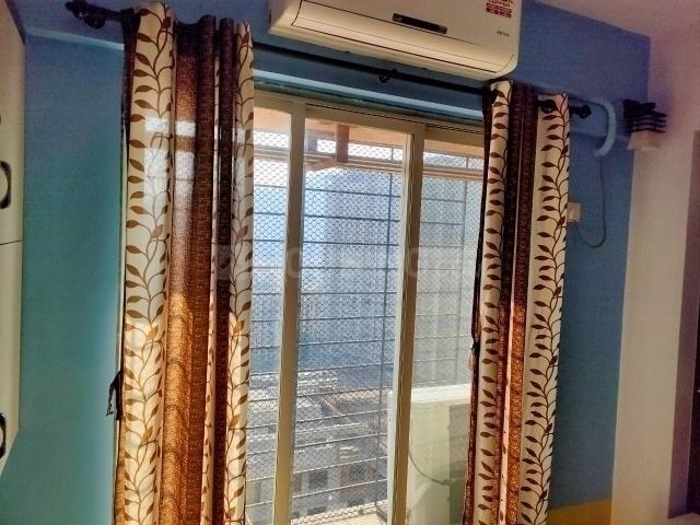 1 BHK Apartment in Kasarvadavali for rent Thane. The reference number is 14386174