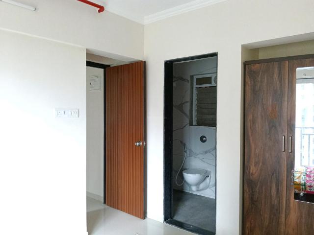 1 BHK Apartment in Kasarvadavali for rent Thane. The reference number is 17882752