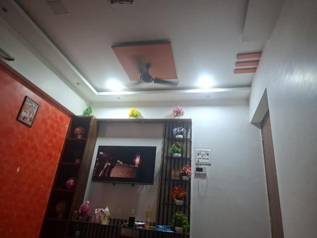 1 BHK Apartment in Kasarvadavali for rent Thane. The reference number is 18070261