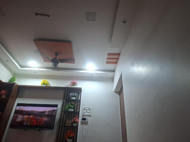 1 BHK Apartment in Kasarvadavali for rent Thane. The reference number is 18165320