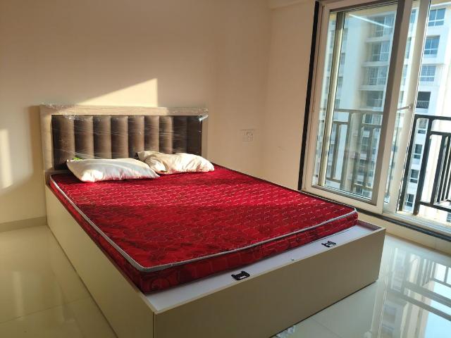 1 BHK Apartment in Kasarvadavali for rent Thane. The reference number is 18550484