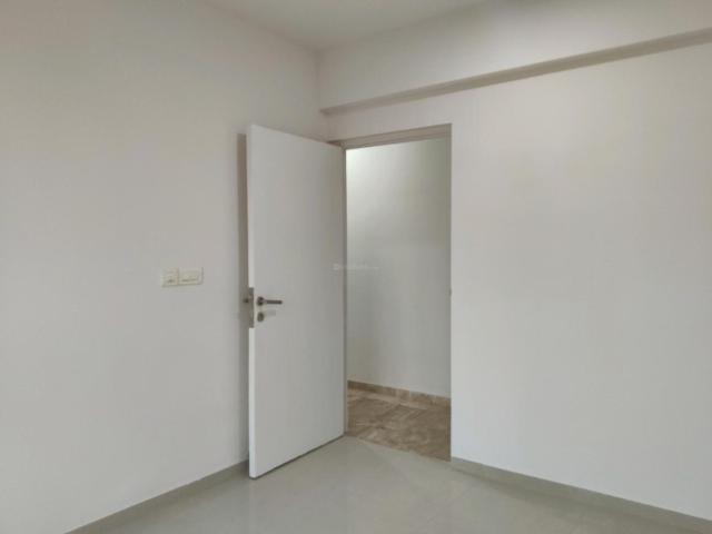 1 BHK Apartment in Kasarvadavali for rent Thane. The reference number is 18552999
