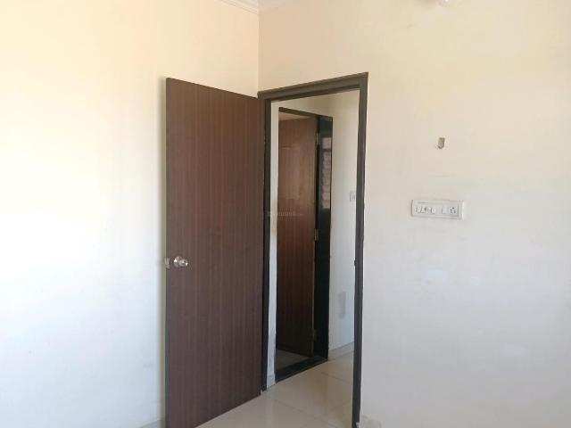 1 BHK Apartment in Kasarvadavali for rent Thane. The reference number is 18517366