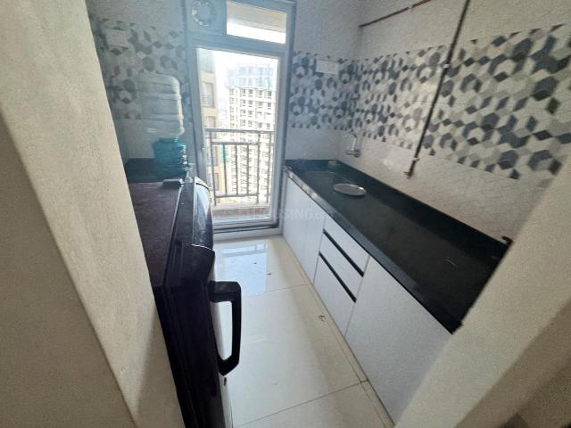 1 BHK Apartment in Kasarvadavali for rent Thane. The reference number is 18879915