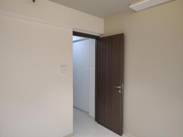 1 BHK Apartment in Kasarvadavali for rent Thane. The reference number is 18883235