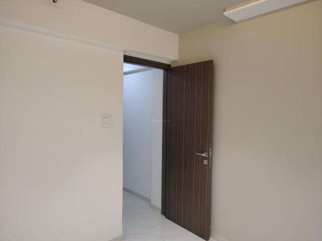 1 BHK Apartment in Kasarvadavali for rent Thane. The reference number is 18887582