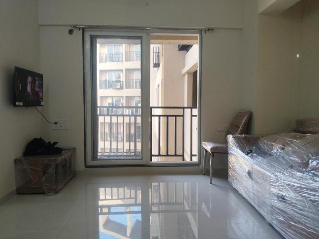 1 BHK Apartment in Kasarvadavali for rent Thane. The reference number is 19365170