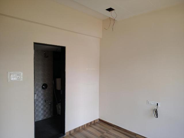 1 BHK Apartment in Kasarvadavali for rent Thane. The reference number is 19448707