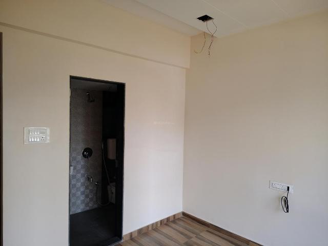 1 BHK Apartment in Kasarvadavali for rent Thane. The reference number is 19449325
