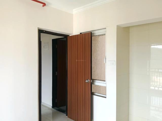 1 BHK Apartment in Kasarvadavali for rent Thane. The reference number is 19490948