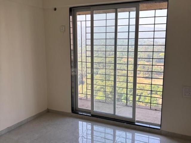 1 BHK Apartment in Kasarvadavali for rent Thane. The reference number is 19424063