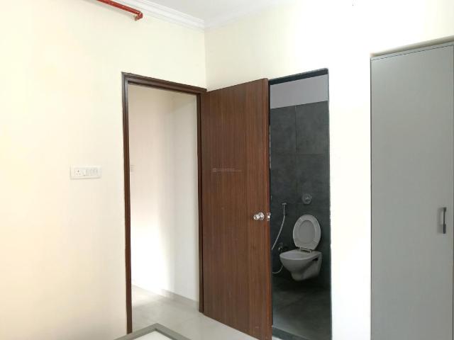 2 BHK Apartment in Thane West for rent Thane. The reference number is 19544113