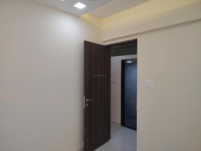 1 BHK Apartment in Kasarvadavali for rent Thane. The reference number is 19539196