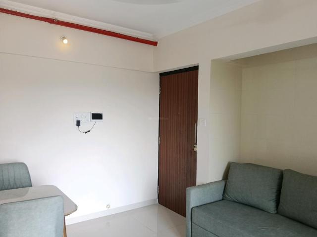 1 BHK Apartment in Kasarvadavali for rent Thane. The reference number is 19652920