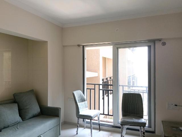 1 BHK Apartment in Kasarvadavali for rent Thane. The reference number is 19653391