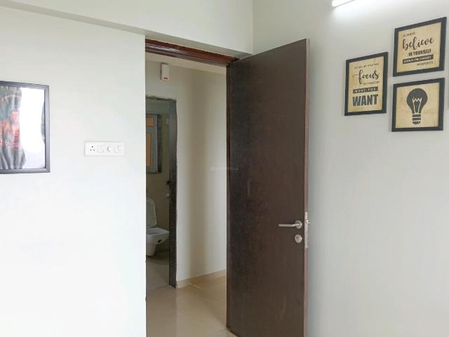1 BHK Apartment in Kasarvadavali for rent Thane. The reference number is 19692287