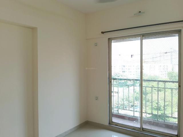 1 BHK Apartment in Kasarvadavali for rent Thane. The reference number is 19707219