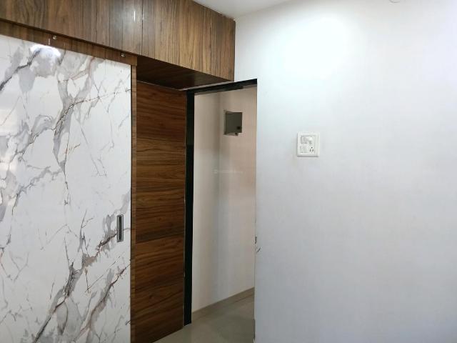 1 BHK Apartment in Kasarvadavali for rent Thane. The reference number is 19856401