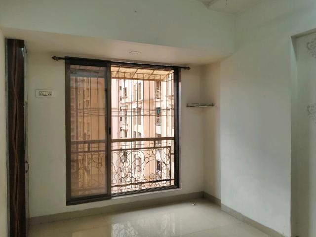 1 BHK Apartment in Kasarvadavali for rent Thane. The reference number is 19876934