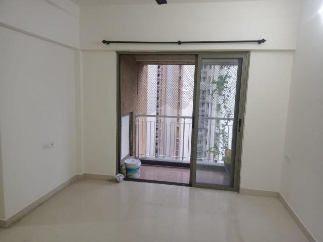 1 BHK Apartment in Kasarvadavali for rent Thane. The reference number is 19978741