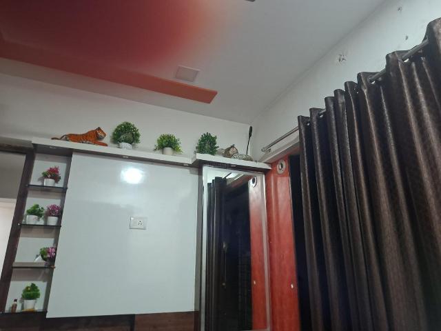 1 BHK Apartment in Kasarvadavali for rent Thane. The reference number is 20000474