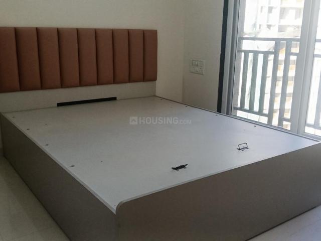 1 BHK Apartment in Kasarvadavali for rent Thane. The reference number is 20004042