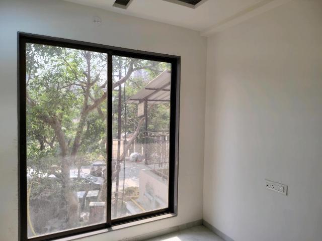 1 BHK Apartment in Kasarvadavali for rent Thane. The reference number is 20018348