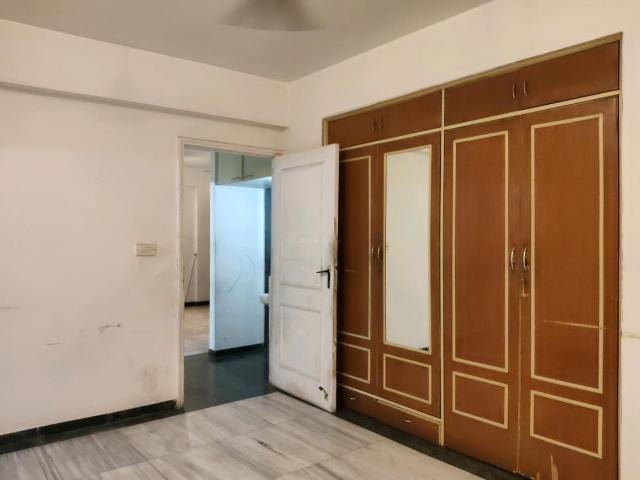 1 BHK Apartment in Kasarvadavali for rent Thane. The reference number is 20107540